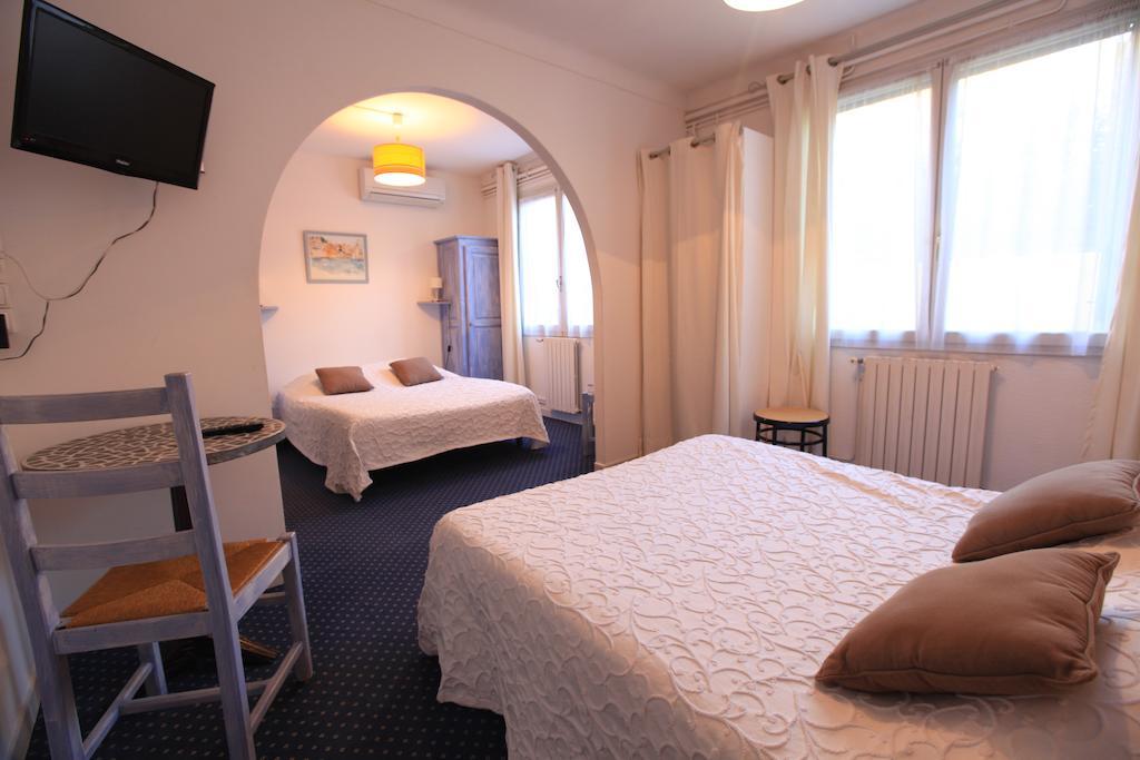 Hotel Le Saint Pierre Collioure Room photo